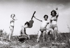 Вылазка на Старый Салтов. 1982 год. Фото из семейного архива Александра Чернецкого.