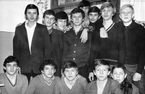 30 декабря 1981 года в 8-Б классе школы №94 им. Н. Островского. Харьков. Фото из архива Александра Чернецкого.