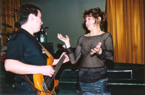 Наиль Кадыров и Инна Чернецкая на концерте в к/кз «Украина». Харьков 21 мая 2004 года. Фотография: Владислав Уразовский.